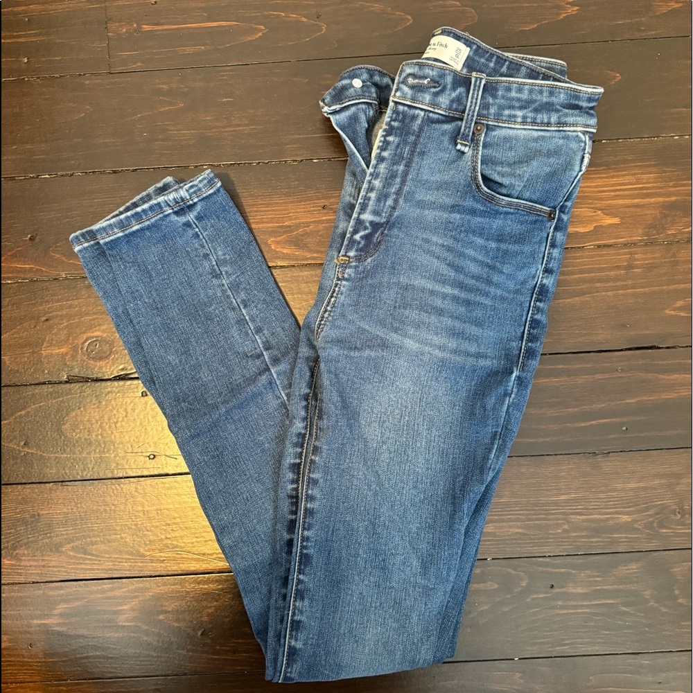 The super skinny high rise jeans. Good condition.